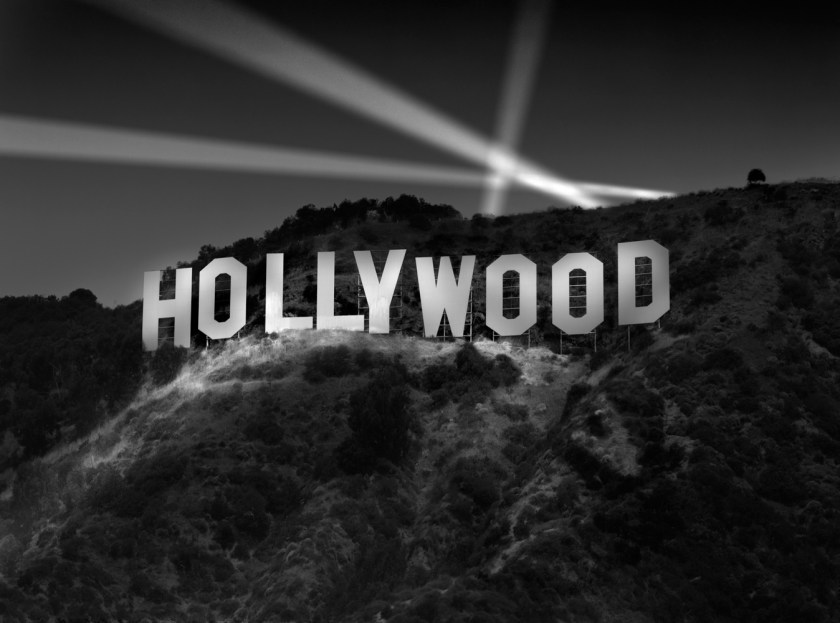 richard-lund-hollywood-sign-at-night